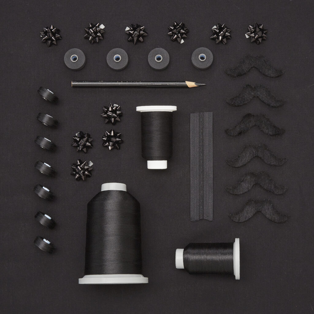 black thread in kerning set up with black components